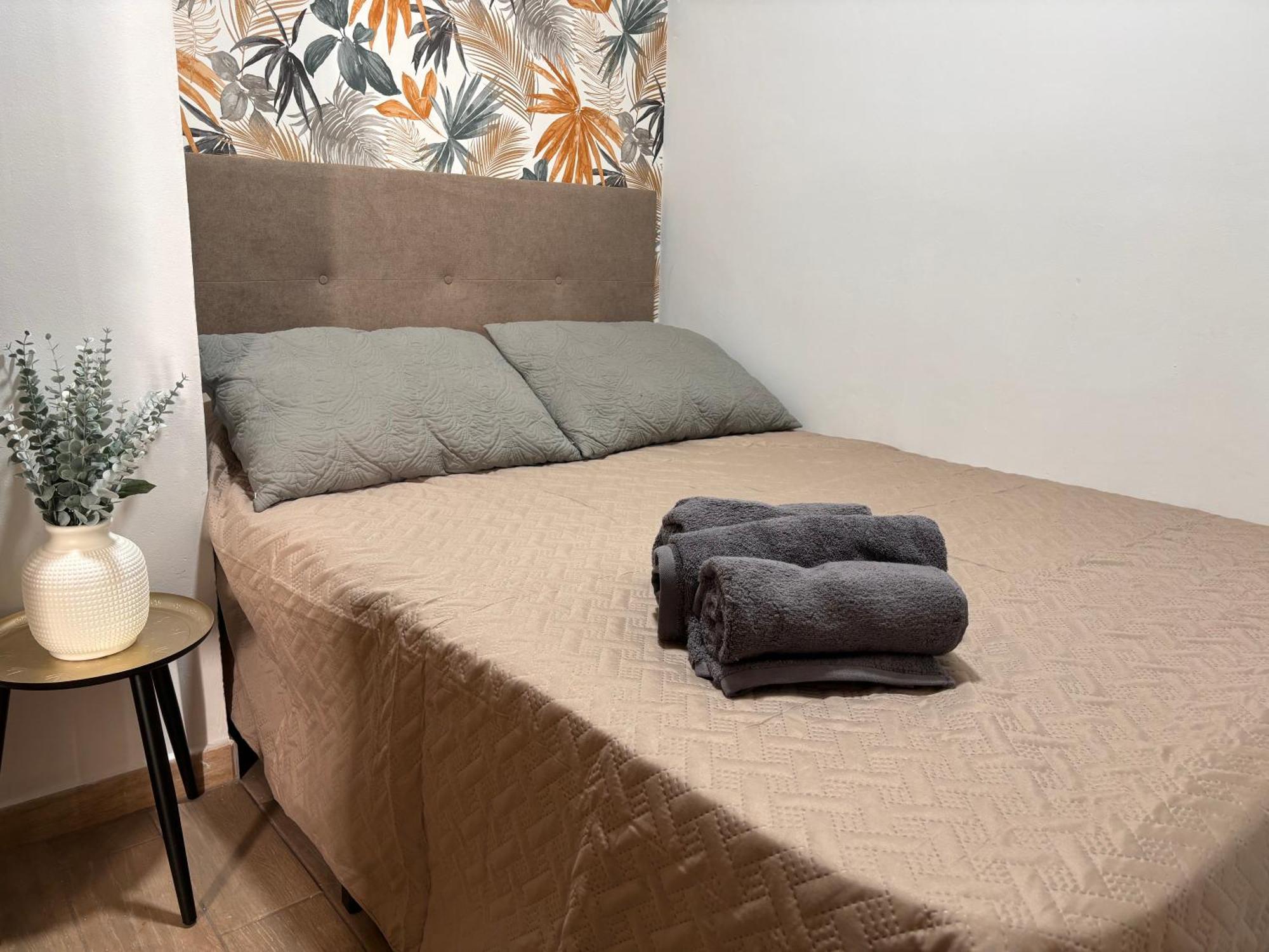 For You Rentals Coqueto Apartamento Temporal De Dos Dormitorios En El Corazon De Madrid Sgv63 Buitenkant foto